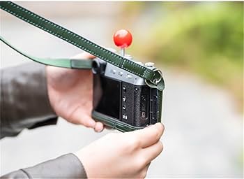 FUJIFILM X100S（本革ケース・ハンドグリップ・フード・フィルター付） Amazon | 本革カメラハーフケースカバー ハンドグリップ付き